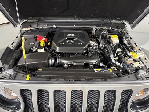 Used 2022 Jeep Wrangler Unlimited Sport AWD/4WD image 39