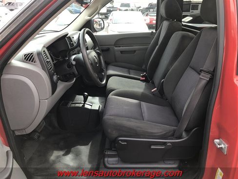 Used 2013 Chevrolet Silverado 1500 W/T AWD/4WD image 11