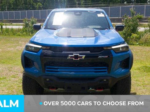Used 2023 Chevrolet Colorado ZR2 w/ ZR2 Convenience Package III AWD/4WD image 3