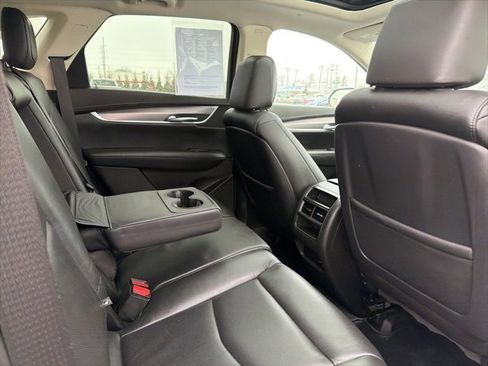 Used 2018 Cadillac XT5 Luxury w/ LPO, Sport Package image 36