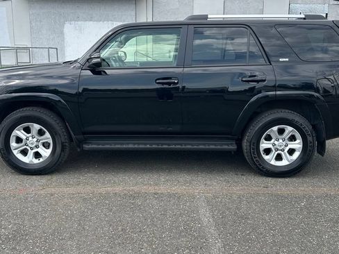 Certified 2024 Toyota 4Runner SR5 Premium w/ Moonroof Package AWD/4WD image 8