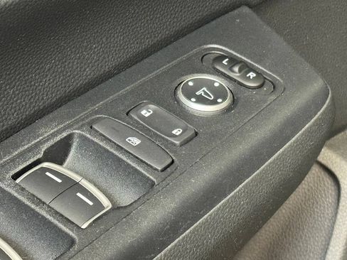 Used 2024 Honda CR-V EX-L image 10