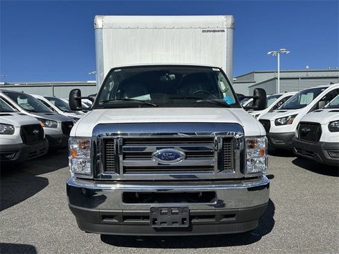 New 2024 Ford E-450 and Econoline 450 Super Duty w/ Power Windows & Locks Group image 2