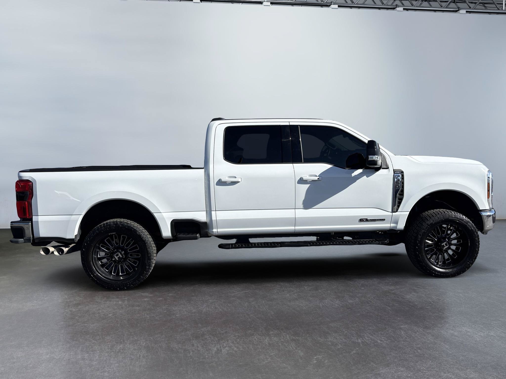 Used 2026 Ford F350 Lariat w/ Lariat Premium Package AWD/4WD image 6