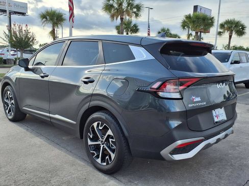 Used 2023 Kia Sportage EX FWD image 8