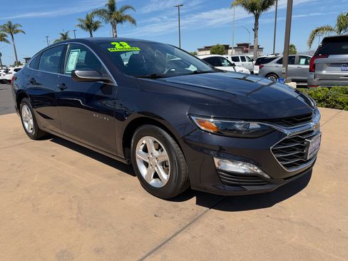 Used 2023 Chevrolet Malibu LT FWD image 3