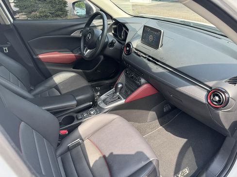 Used 2016 MAZDA CX-3 Touring w/ Premium Package FWD image 16