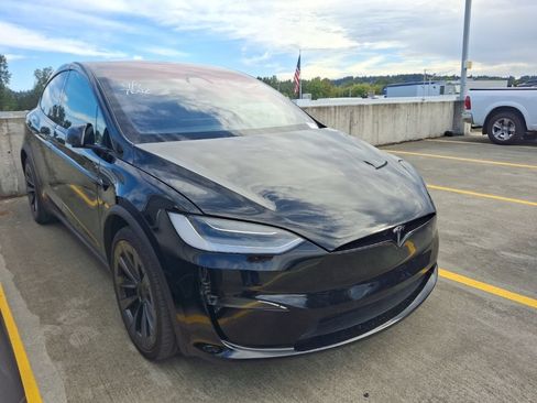 Used 2022 Tesla Model X AWD/4WD image 2