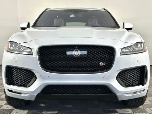 Used 2017 Jaguar F-PACE S AWD/4WD image 24