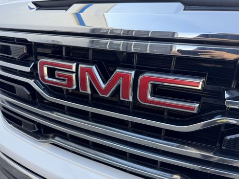 Certified 2024 GMC Sierra 1500 SLT image 25