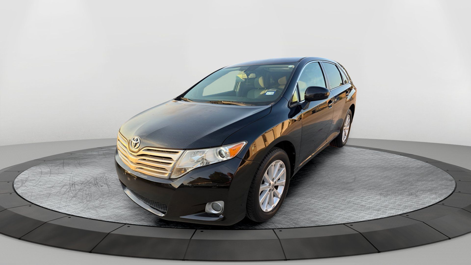 Used 2011 Toyota Venza w/ Leather Pkg FWD image 5