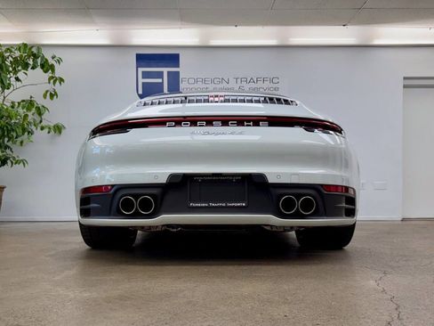 Used 2024 Porsche 911 Targa 4S w/ Premium Package image 39