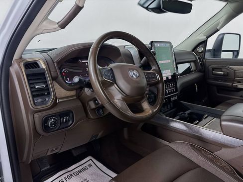 Used 2025 RAM 3500 Longhorn w/ Towing Technology Group AWD/4WD image 9