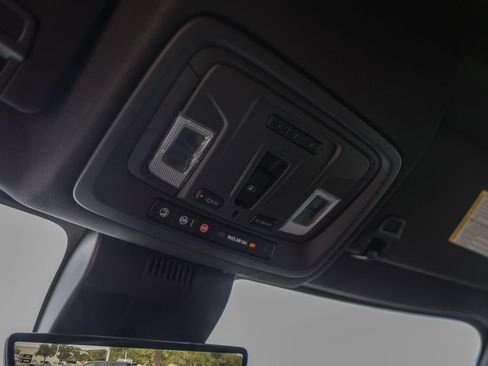 Used 2024 Chevrolet Silverado 2500 High Country w/ Technology Package AWD/4WD image 24