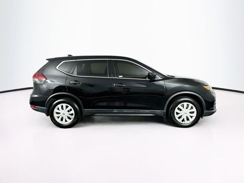Used 2018 Nissan Rogue S AWD/4WD image 10