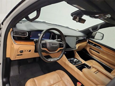 Used 2022 Jeep Grand Wagoneer Series III w/ Rear Seat Video Group 1 image 17