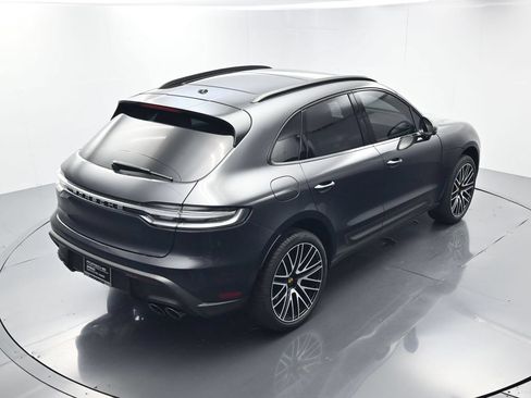 Certified 2026 Porsche Macan AWD/4WD image 38