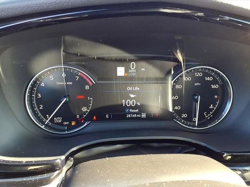 Used 2025 Cadillac XT6 Premium Luxury image 32