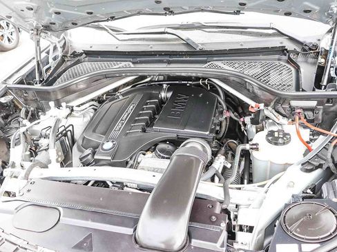 Used 2017 BMW X5 xDrive35i w/ Premium Package image 31