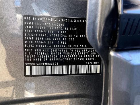 Certified 2023 Volkswagen Tiguan SE R-Line image 33