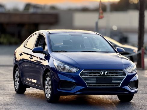 Used 2019 Hyundai Accent SE FWD image 3