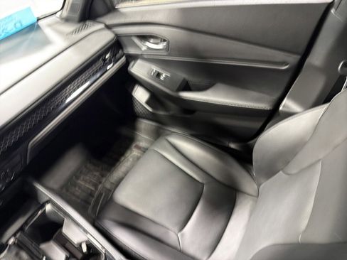 Used 2024 Honda Accord Sport image 11