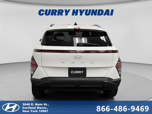 Used 2024 Hyundai Kona SEL AWD/4WD image 4