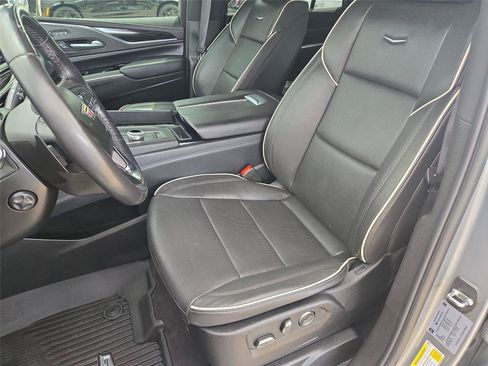 Used 2024 Cadillac Escalade Sport w/ Touring Package AWD/4WD image 11