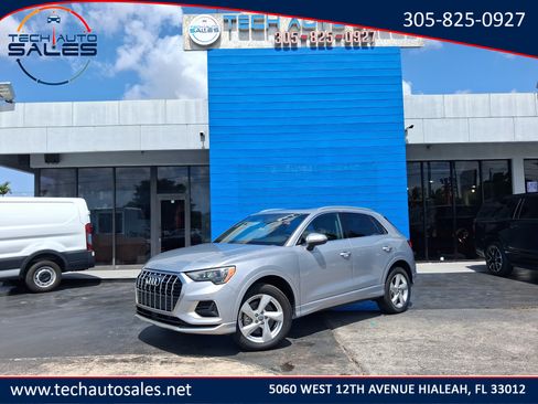 Used 2020 Audi Q3 2.0T Premium w/ Convenience Package AWD/4WD image 1