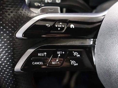 Used 2024 Mercedes-Benz GLA 250 4MATIC image 41