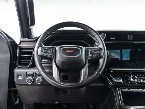Used 2025 GMC Sierra 2500 AT4X w/ AT4X AEV Edition AWD/4WD image 10