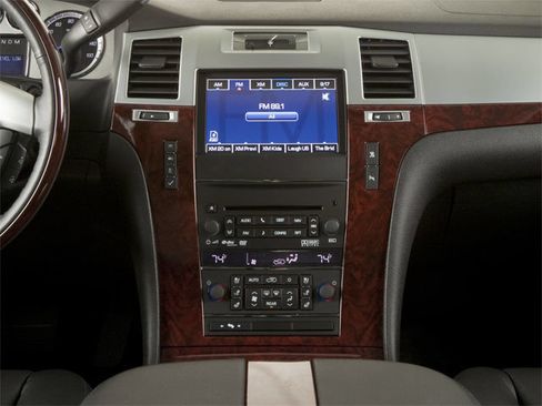 Used 2013 Cadillac Escalade 2WD image 35