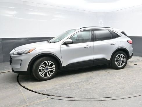 Used 2020 Ford Escape SEL image 3