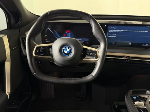 Used 2022 BMW iX xDrive50 w/ Convenience Package image 13