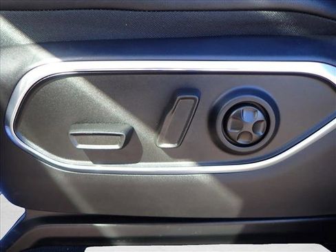 Used 2024 Jeep Wagoneer Series III w/ Premium Group I image 13