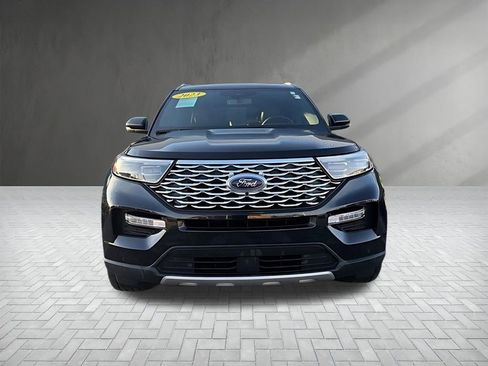 Certified 2023 Ford Explorer Platinum w/ Technology Package image 2