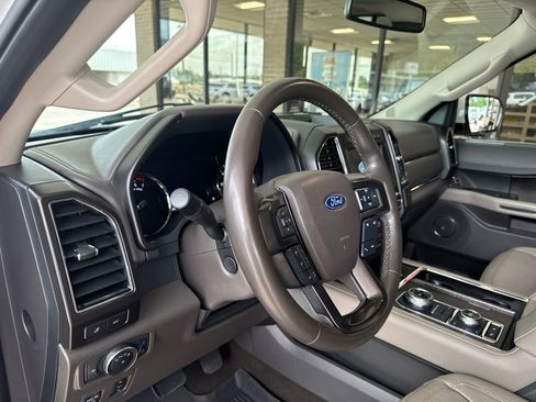 Used 2021 Ford Expedition Max Limited AWD/4WD image 9