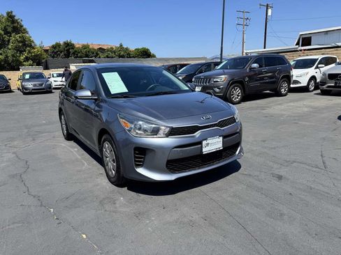 Used 2019 Kia Rio S FWD image 9