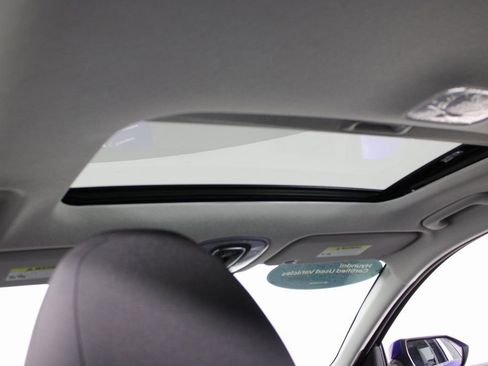 Certified 2025 Hyundai Elantra SEL image 20