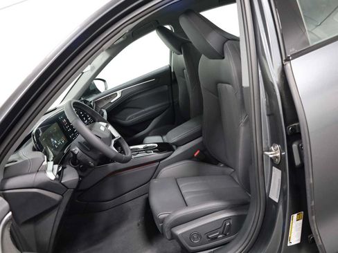 New 2026 Audi A6 Premium Plus AWD/4WD image 5