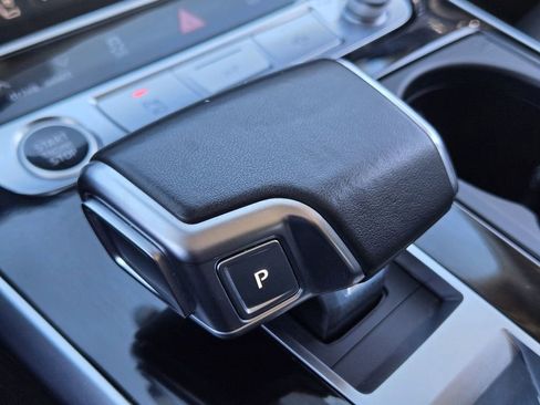 Used 2023 Audi Q7 3.0T Prestige image 26