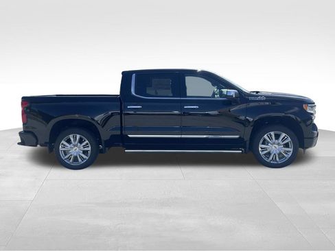 New 2026 Chevrolet Silverado 1500 High Country AWD/4WD image 2