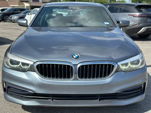 Used 2019 BMW 530i xDrive w/ Convenience Package AWD/4WD image 3