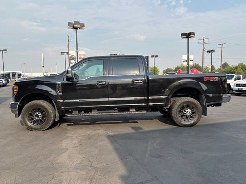 Used 2019 Ford F350 Lariat w/ Lariat Ultimate Package AWD/4WD image 3