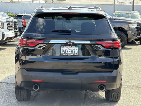 Used 2022 Chevrolet Traverse LT FWD image 6