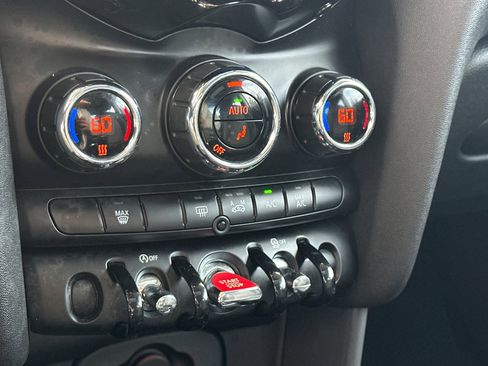 Used 2015 MINI Cooper 2-Door Hardtop image 22