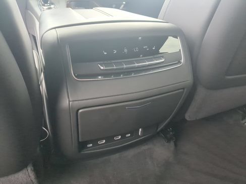 Certified 2023 Cadillac Escalade Premium Luxury Platinum AWD/4WD image 20