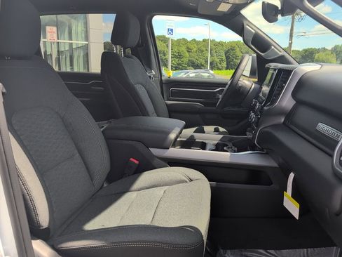 New 2026 RAM 1500 Big Horn AWD/4WD image 12