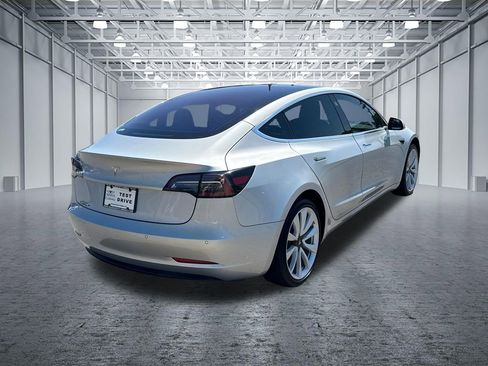 Used 2018 Tesla Model 3 image 7