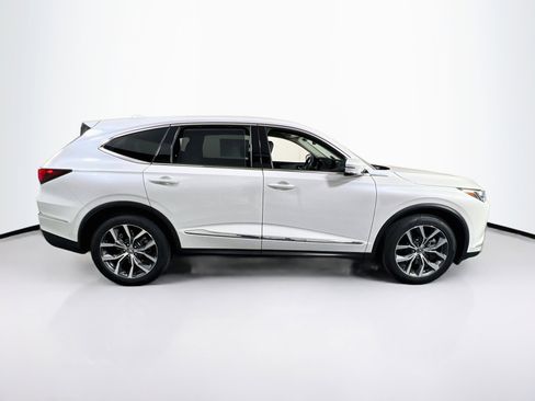 Used 2024 Acura MDX SH-AWD w/ Technology Package image 4